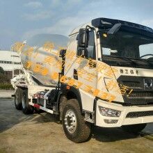 12徐工祺龍攪拌車廠家指導(dǎo)價